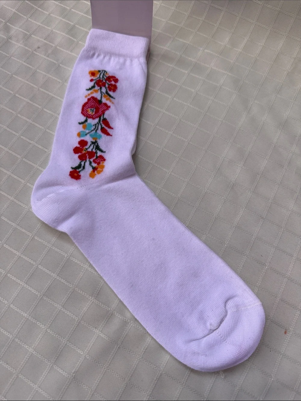 New I ♥ My Socks White Floral Crew Cotton Socks